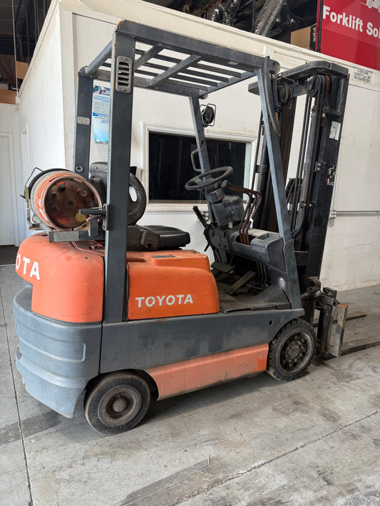 Toyota Forklift 3,000lbs Warehouse Compact