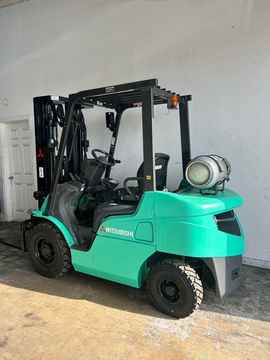 Rough Terrain - 2014 Mitsubishi 5,000lbs Capacity Forklift