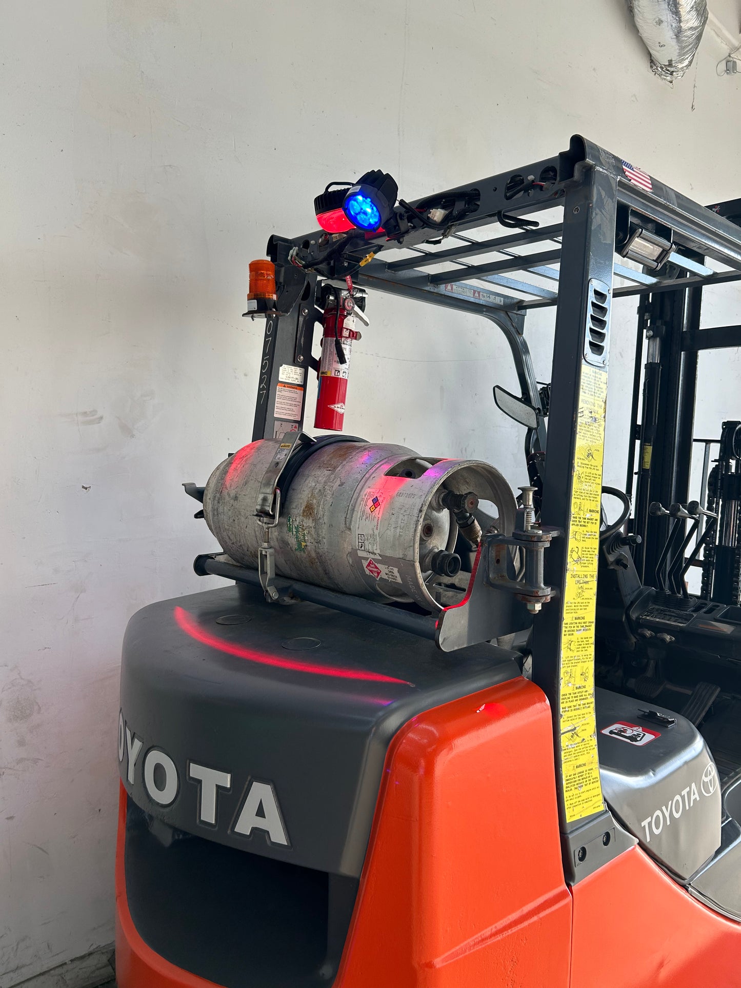 Warehouse - 2017 Toyota 6,000lbs Capacity Forklift