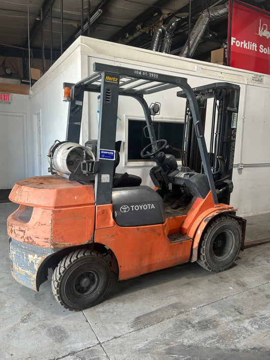 Pneumatic Rough Terrain - Toyota Forklift 5,000lbs Capacity