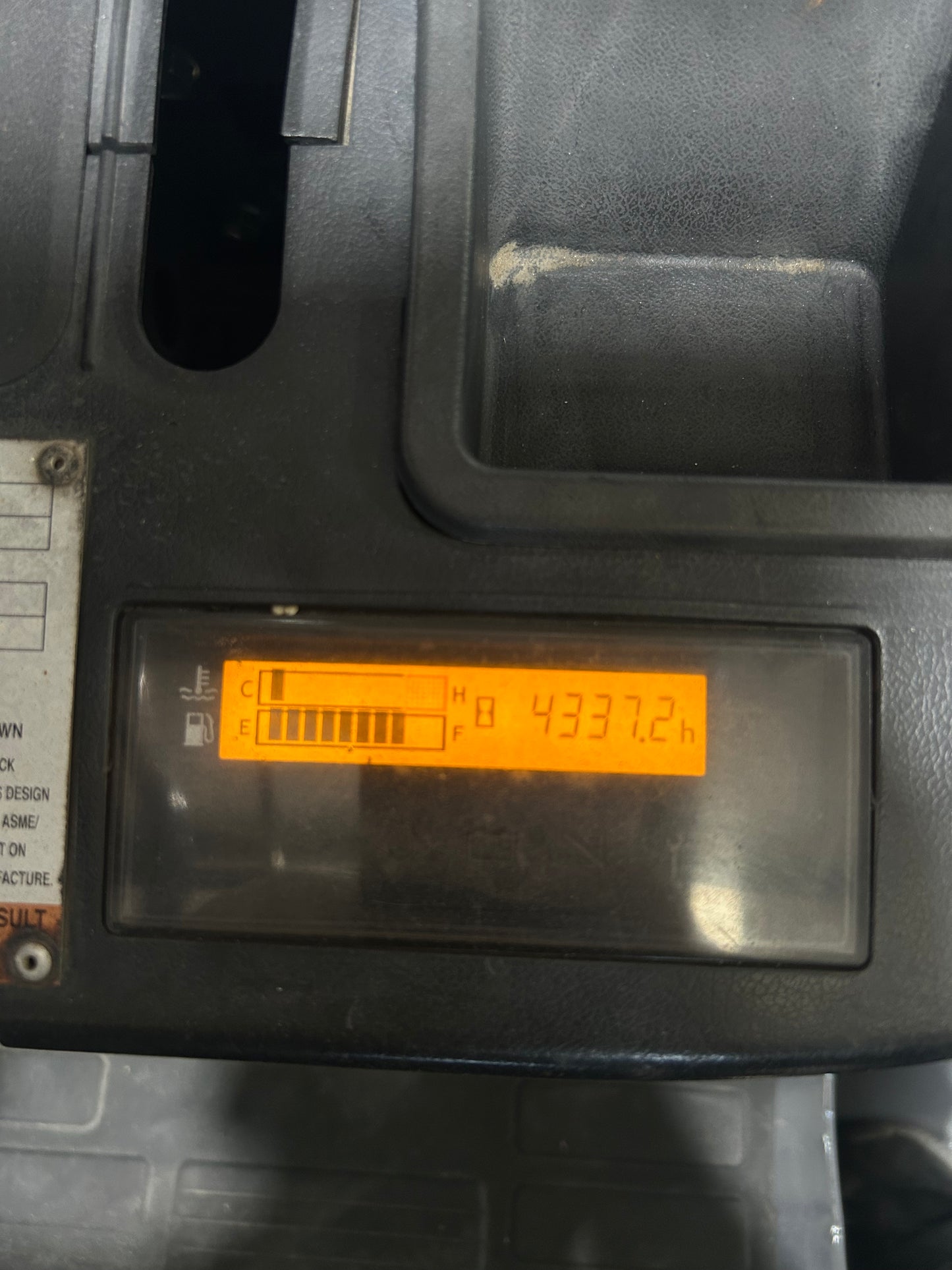 Pneumatic Rough Terrain - Toyota Forklift 5,000lbs Capacity