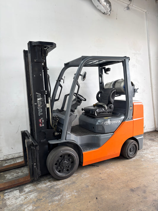 Warehouse- 2013 Toyota 6,500lbs Capacity Forklift (Video)