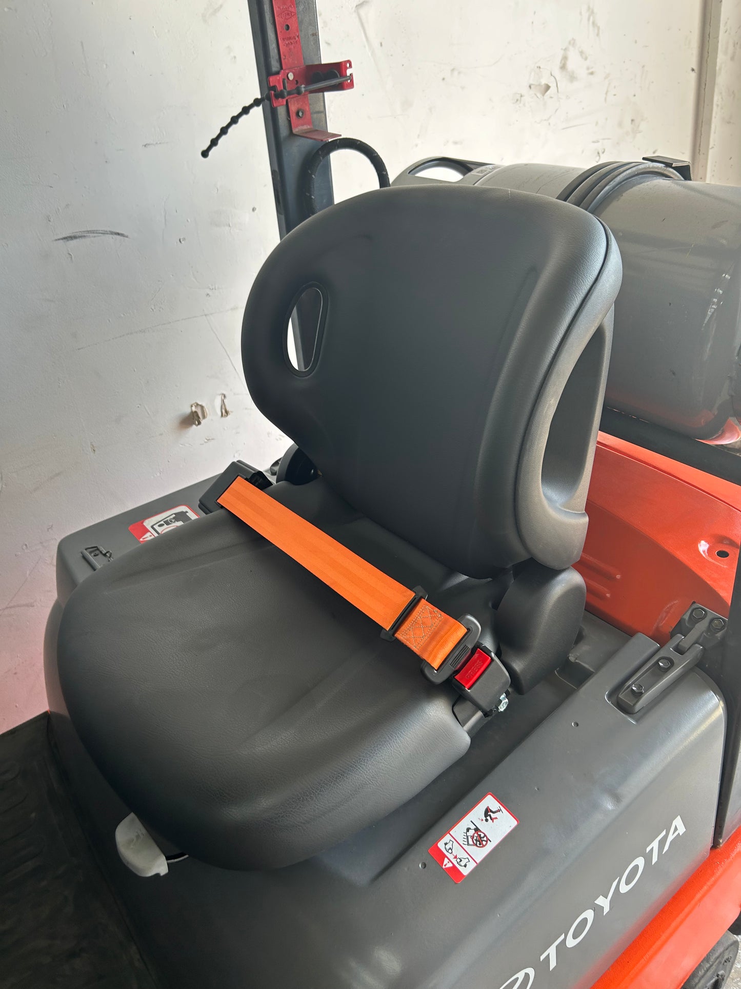 Warehouse - Toyota 3,000lbs Capacity Forklift (Video)