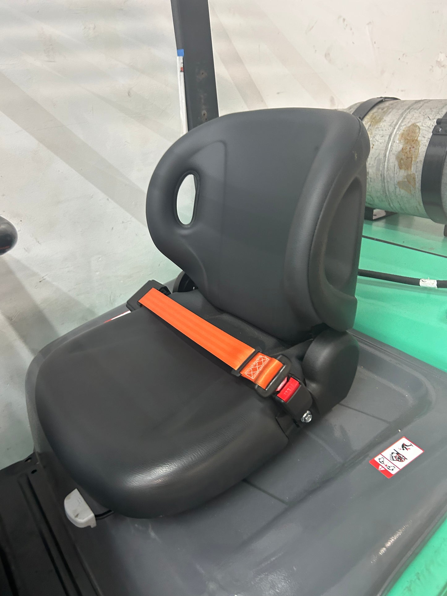Rough Terrain - 2014 Mitsubishi 5,000lbs Capacity (Video)