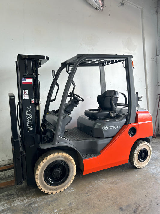 Rough Terrain - 2014 Toyota Forklift 5,000lbs Capacity (Video)