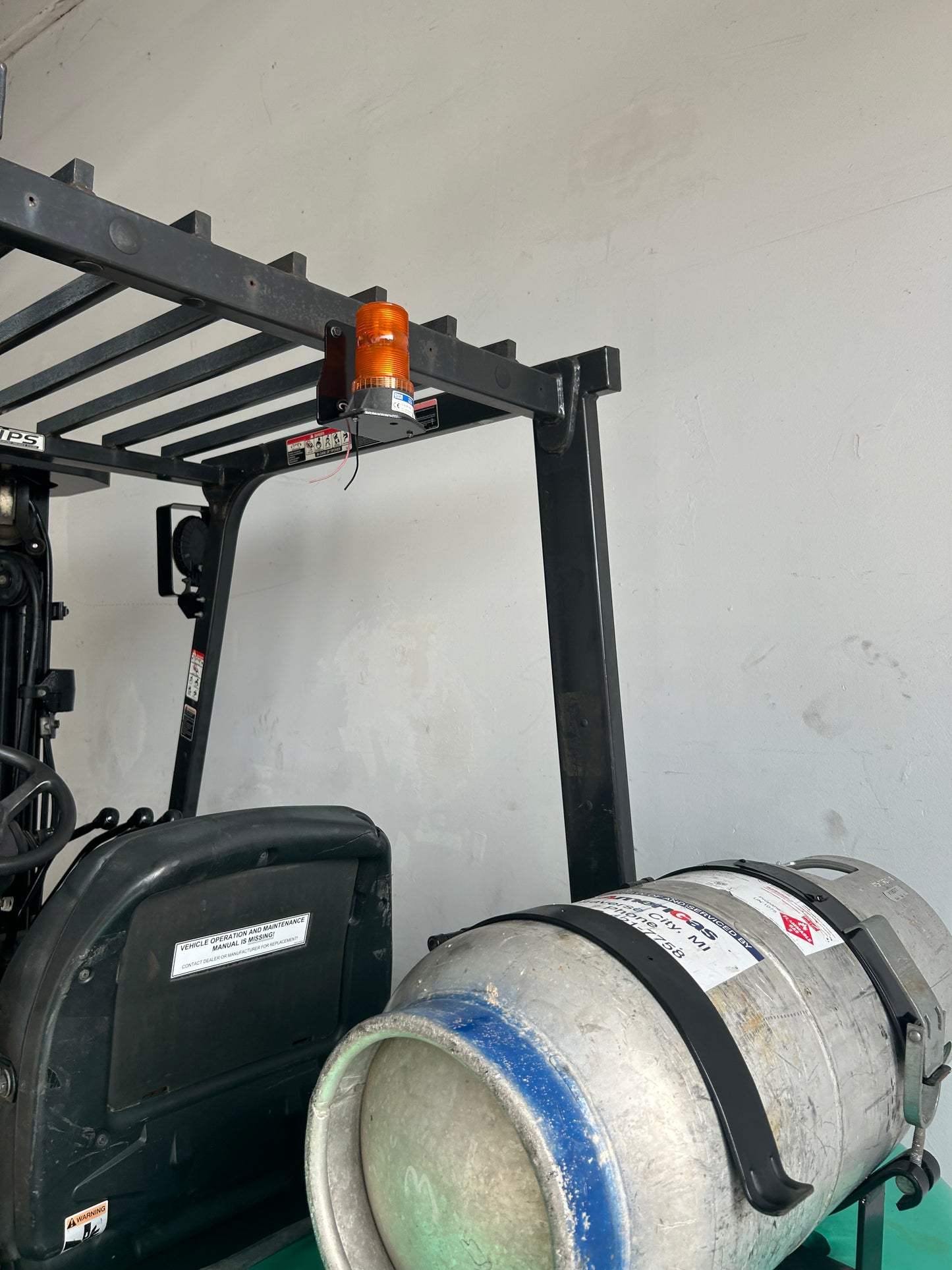 Rough Terrain - 2014 Mitsubishi 5,000lbs Capacity Forklift