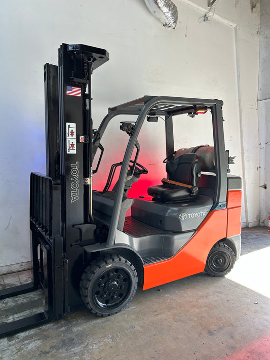 Warehouse - 2020 Toyota 6,000lbs Capacity Forklift (Video)