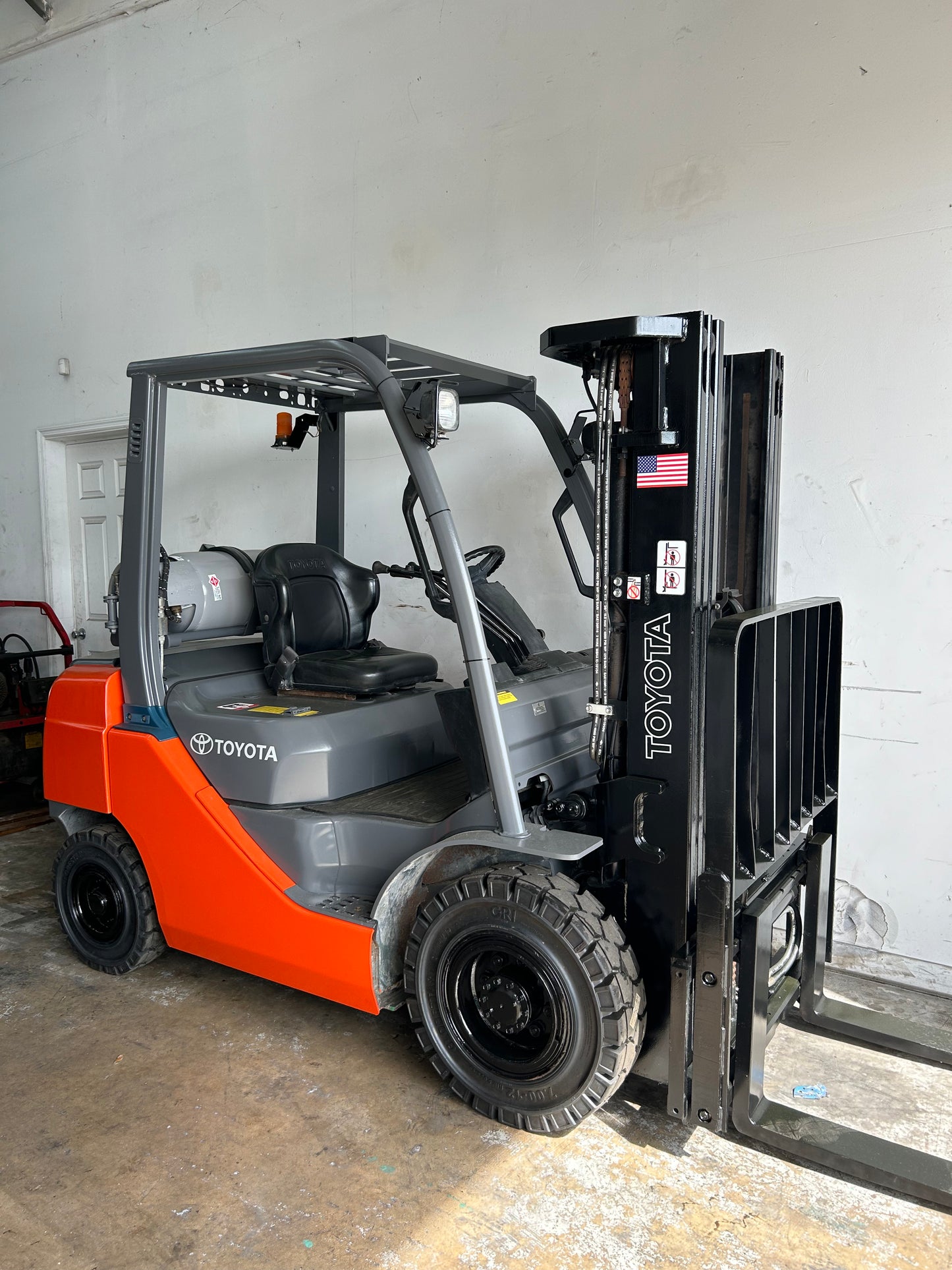 Rough Terrain - 2014 Toyota Forklift 5,000lbs Capacity