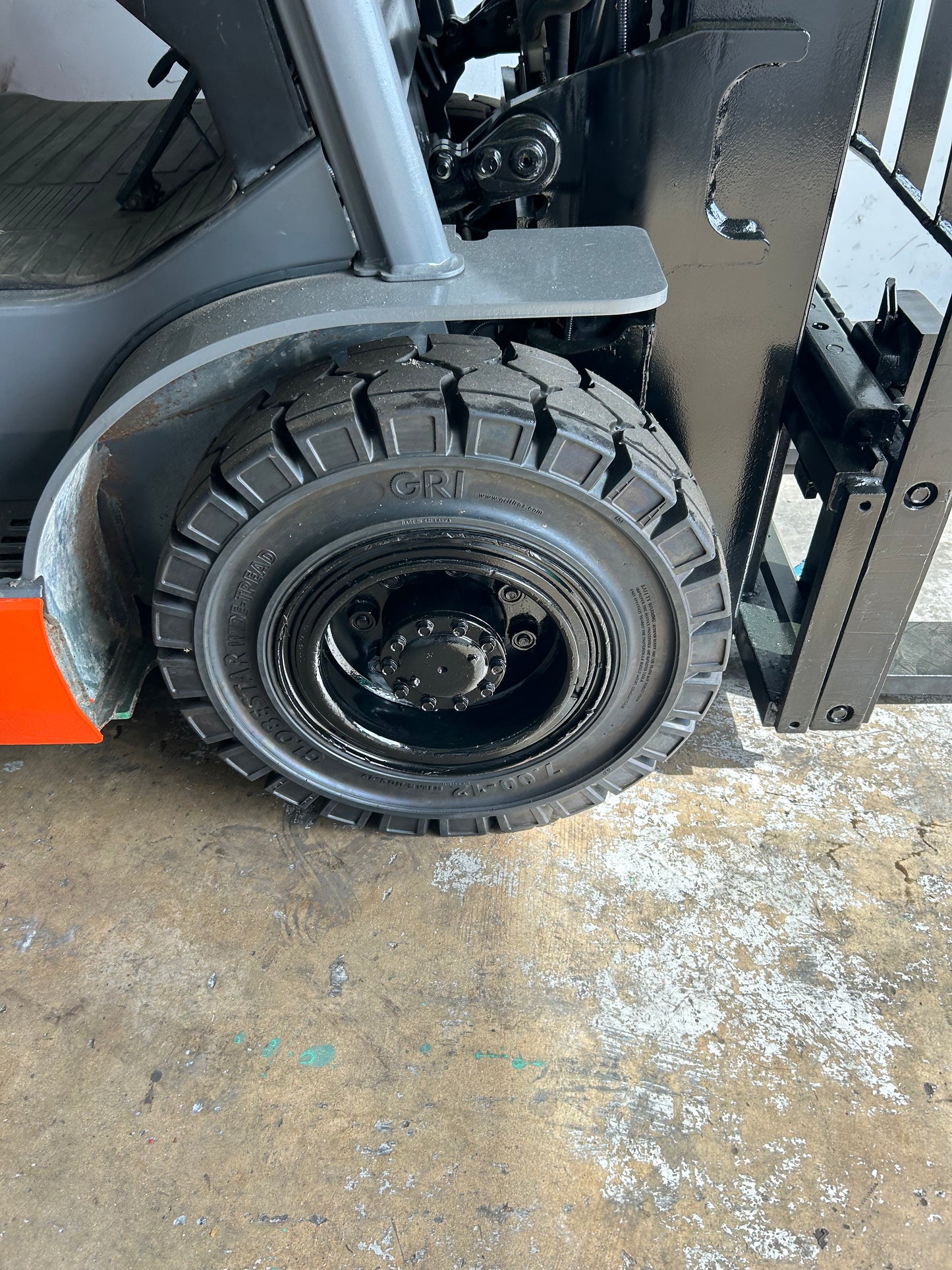 Rough Terrain - 2014 Toyota Forklift 5,000lbs Capacity