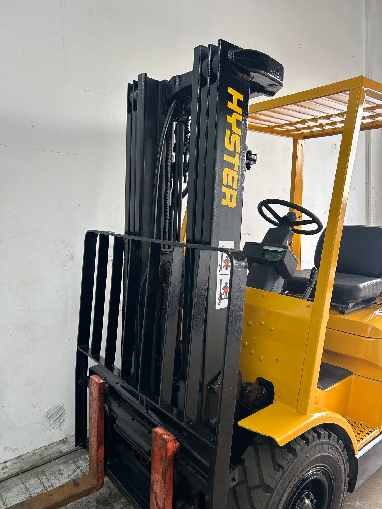 Rough Terrain - Hyster Pneumatic 5,000lbs Capacity Forklift (Video)