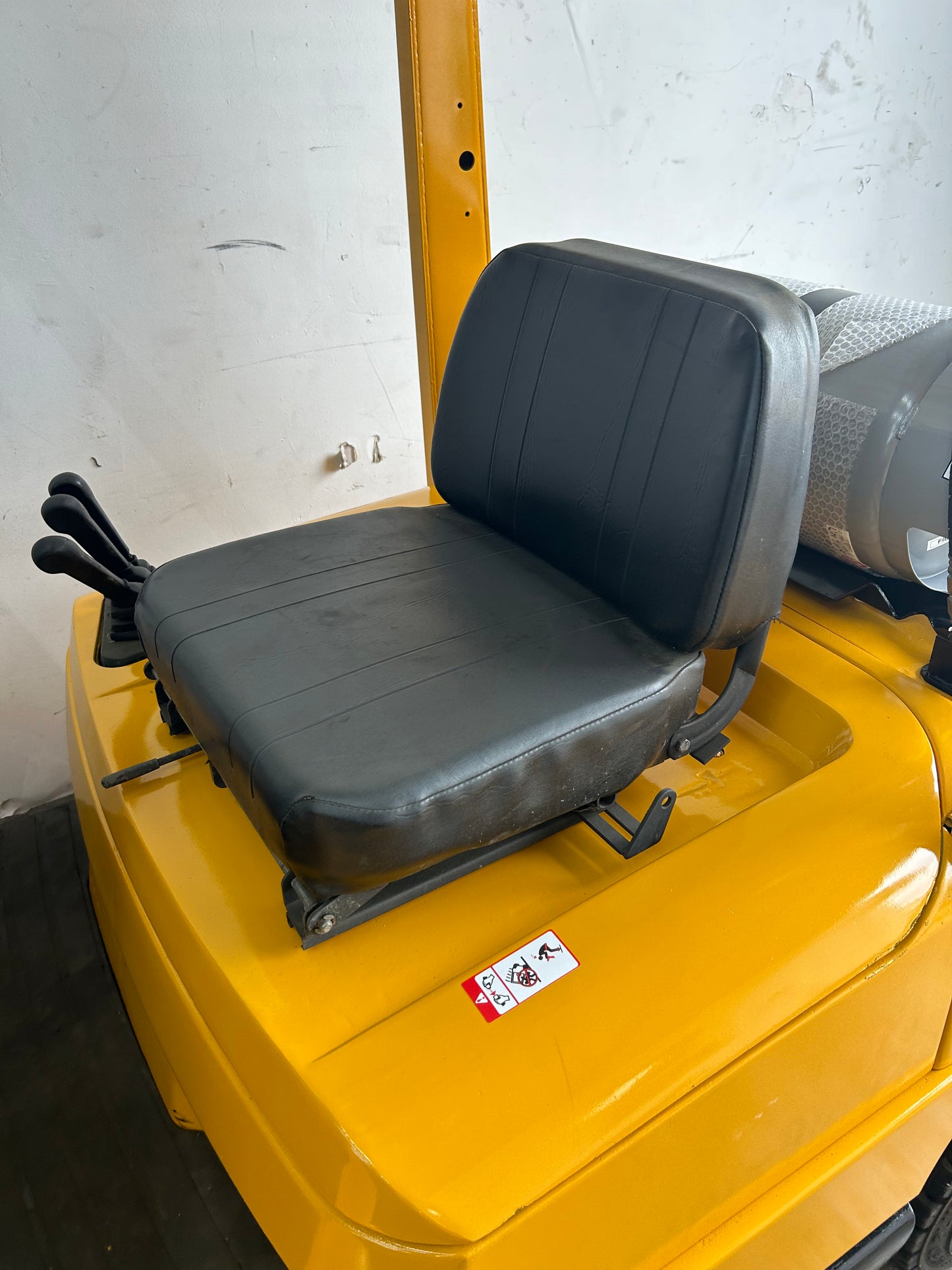 Rough Terrain - Hyster Pneumatic 5,000lbs Capacity Forklift (Video)