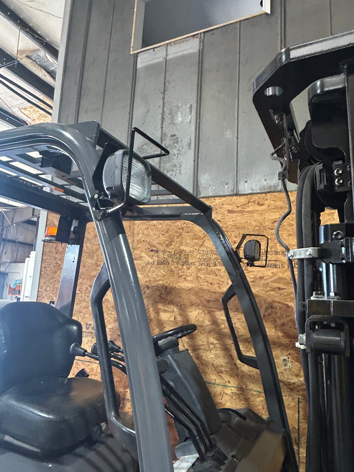 10,000lbs Capacity - Toyota Forklift Rough Terrain Pneumatic