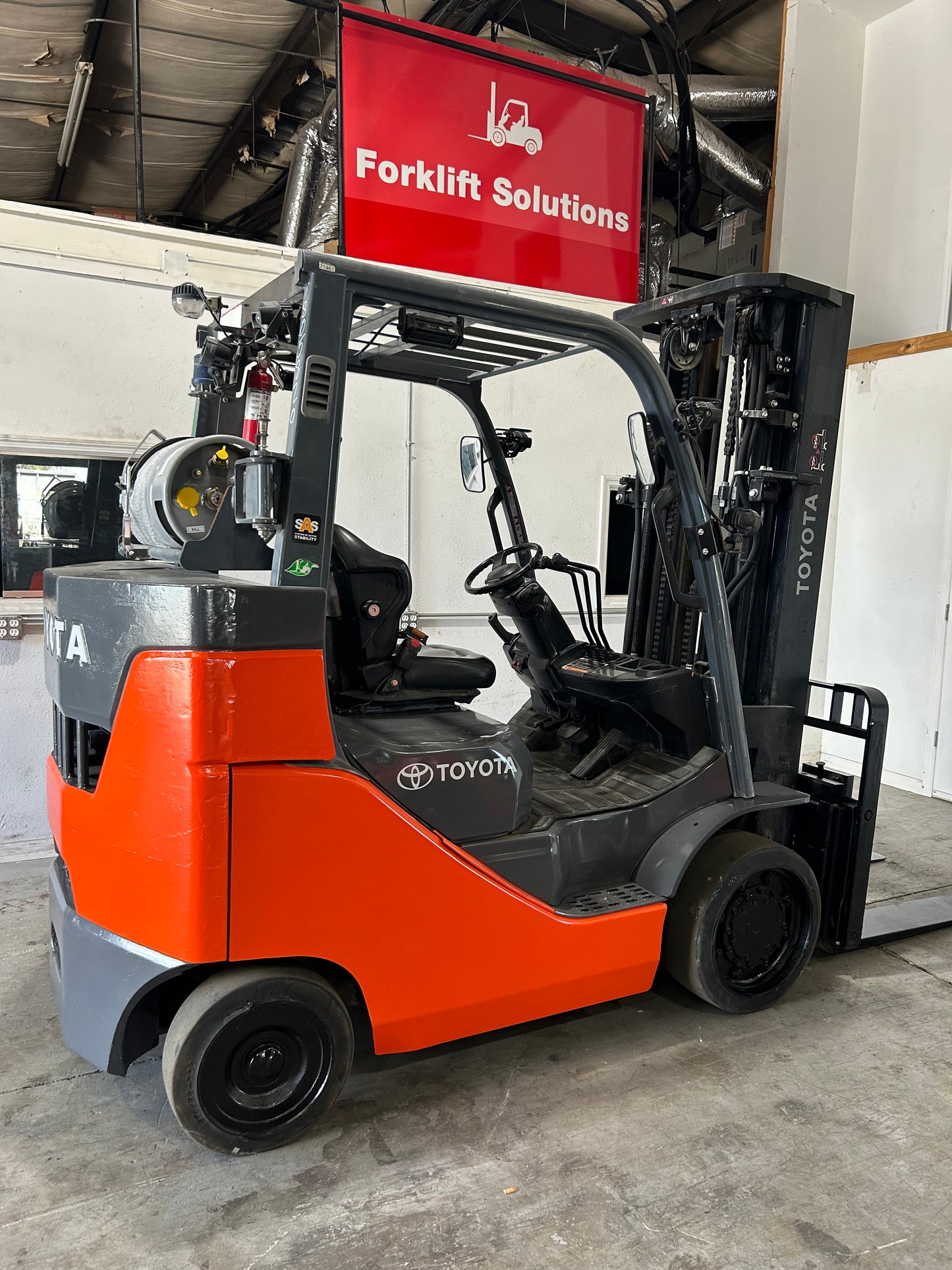 2019 Toyota 8,000lbs Capacity