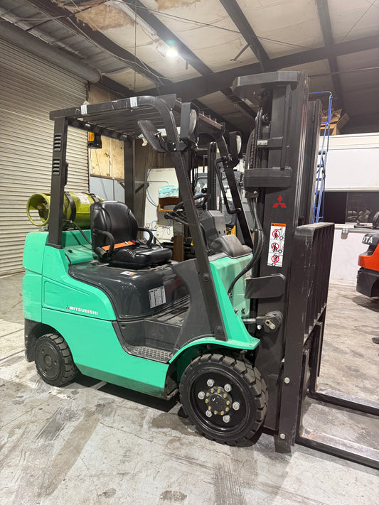*In Stock - Only 440 Hours! Mitsubishi 5,000lbs Capacity